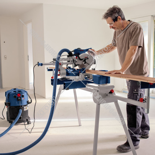 Пила торцовочная GCM 305-216 D Professional BOSCH (0601B49000) купить в Гродно фото 10