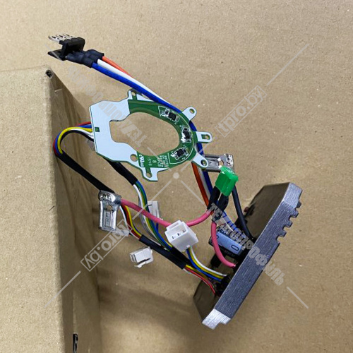 Контроллер к ударному винтоверту TD001G MAKITA (620B96-3) купить в Гродно