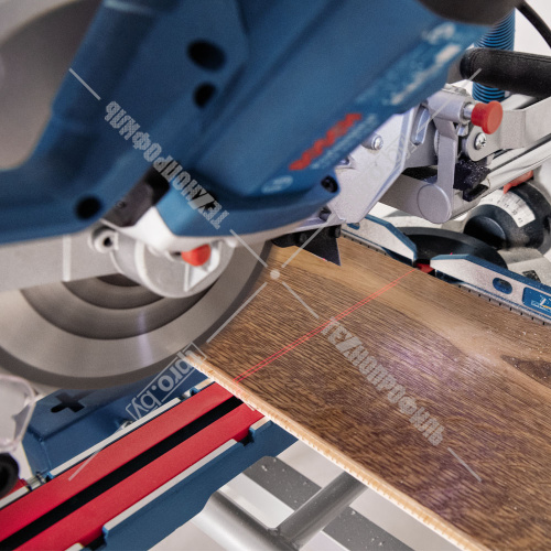 Пила торцовочная GCM 305-216 D Professional BOSCH (0601B49000) купить в Гродно фото 12